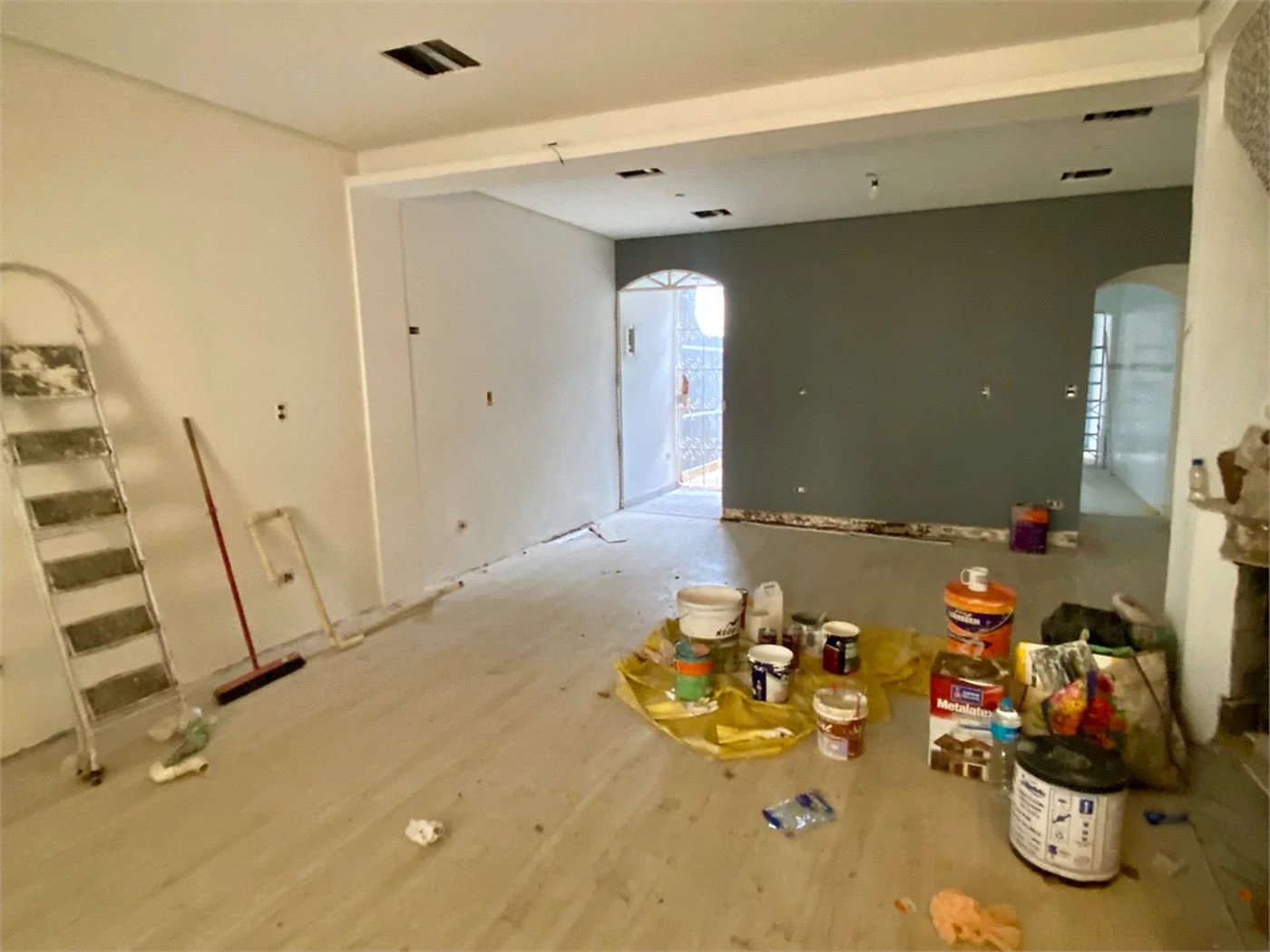 Casa à venda com 3 quartos, sendo 2 suítes,  em Vila Progredior, São Paulo, SP