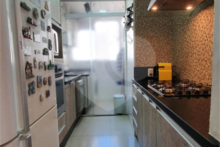 Apartamento à venda com 2 quartos, sendo 1 suíte,  em Jardim Monte Kemel, São Paulo, SP