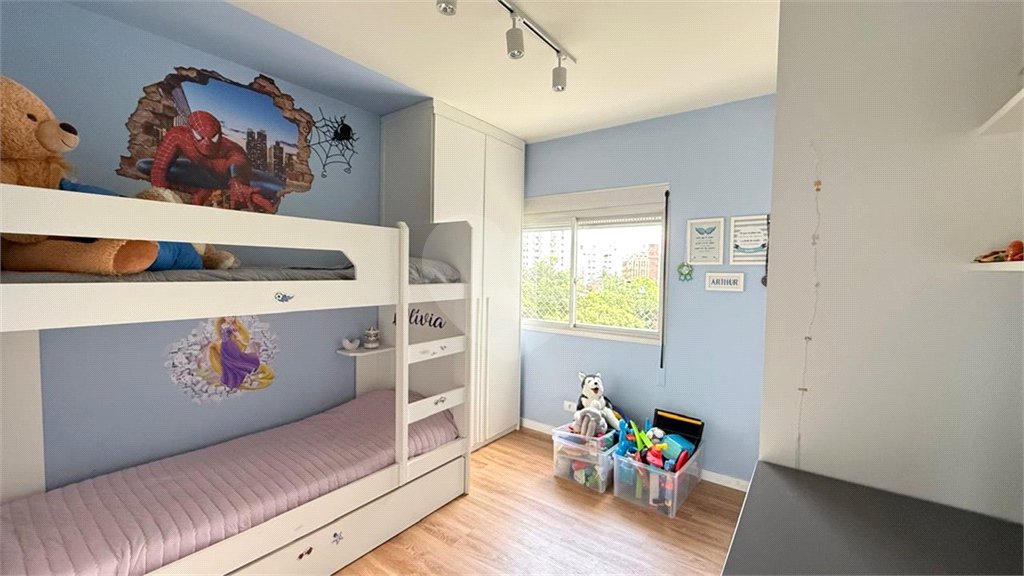 Apartamento à venda com 3 quartos, sendo 1 suíte, em Pitangueiras, Guarujá, SP