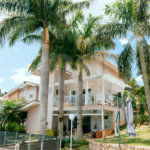 Casa à venda com 5 quartos, sendo 4 suítes, no condomínio Flamboyant, Atibaia - SP