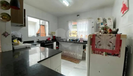 Sobrado à venda com 3 quartos, sendo 2 suítes,  em Conjunto Residencial Butantã, São Paulo, SP