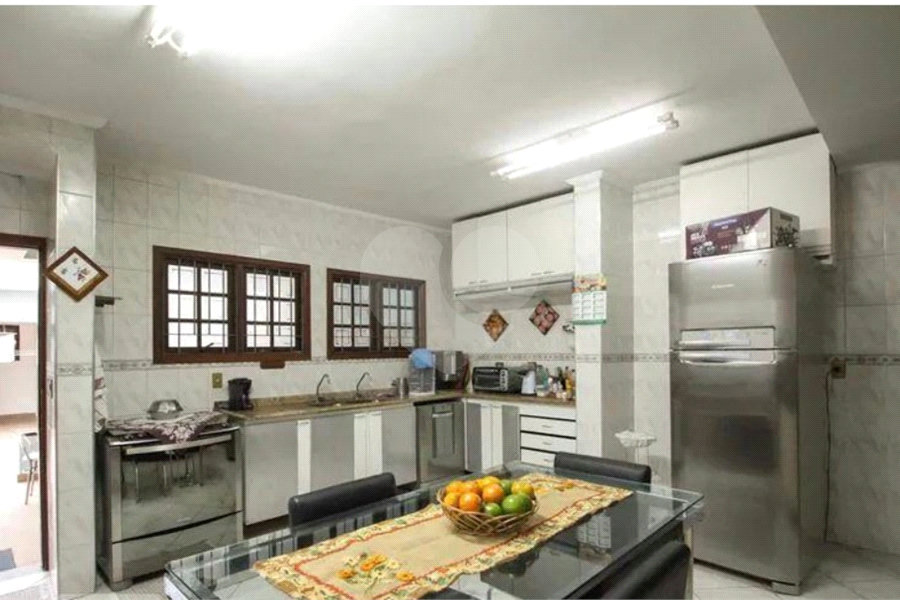 Sobrado à venda com 3 quartos, sendo 1 suíte, em Vila Dom Pedro Ii, São Paulo, SP
