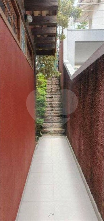 Casa à venda com 3 quartos, sendo 1 suíte, no condomínio Terras de São Francisco, Vinhedo - SP