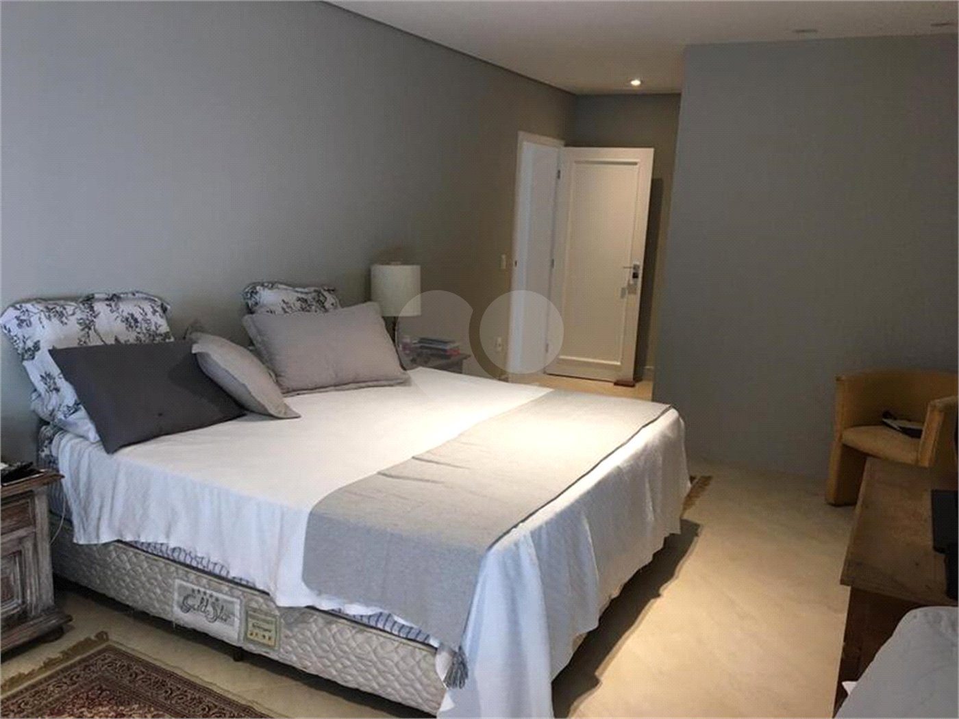 Casa à venda com 5 suítes no condomínio São Paulo, São Paulo - SP