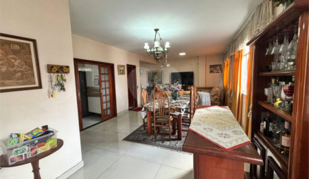 Apartamento à venda com 4 quartos, sendo 1 suíte,  em Tijuca, Rio de Janeiro, RJ