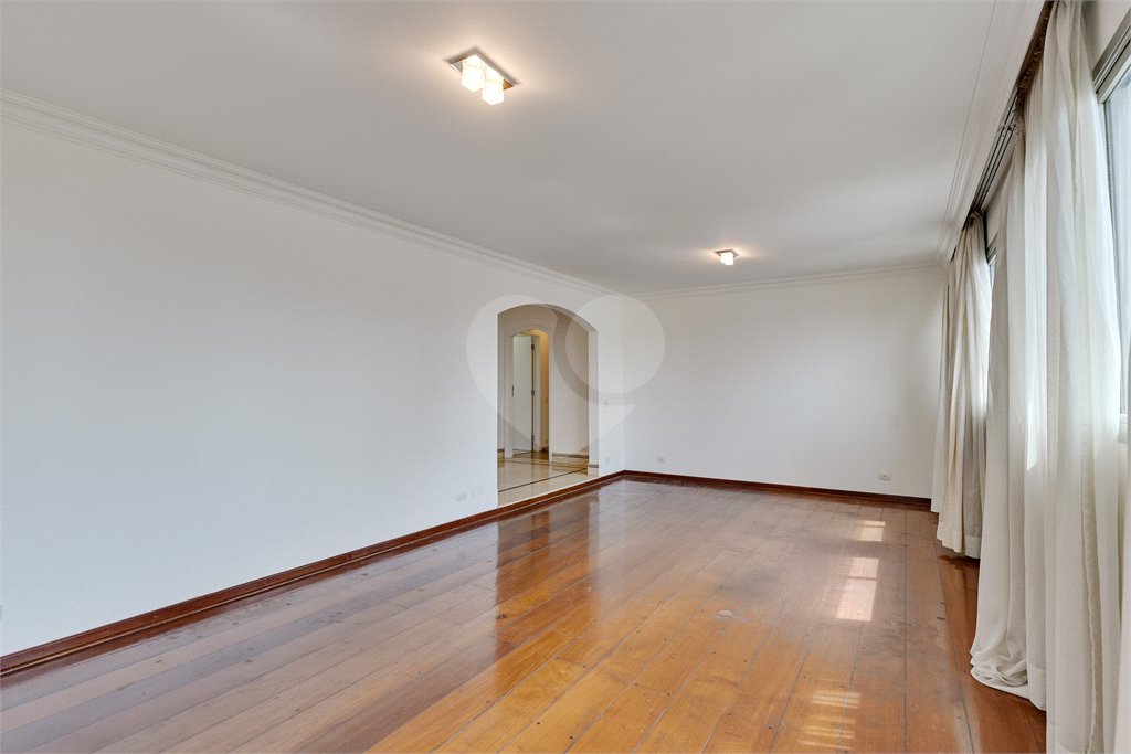 Apartamento à venda com 4 suítes em Campo Belo, São Paulo, SP