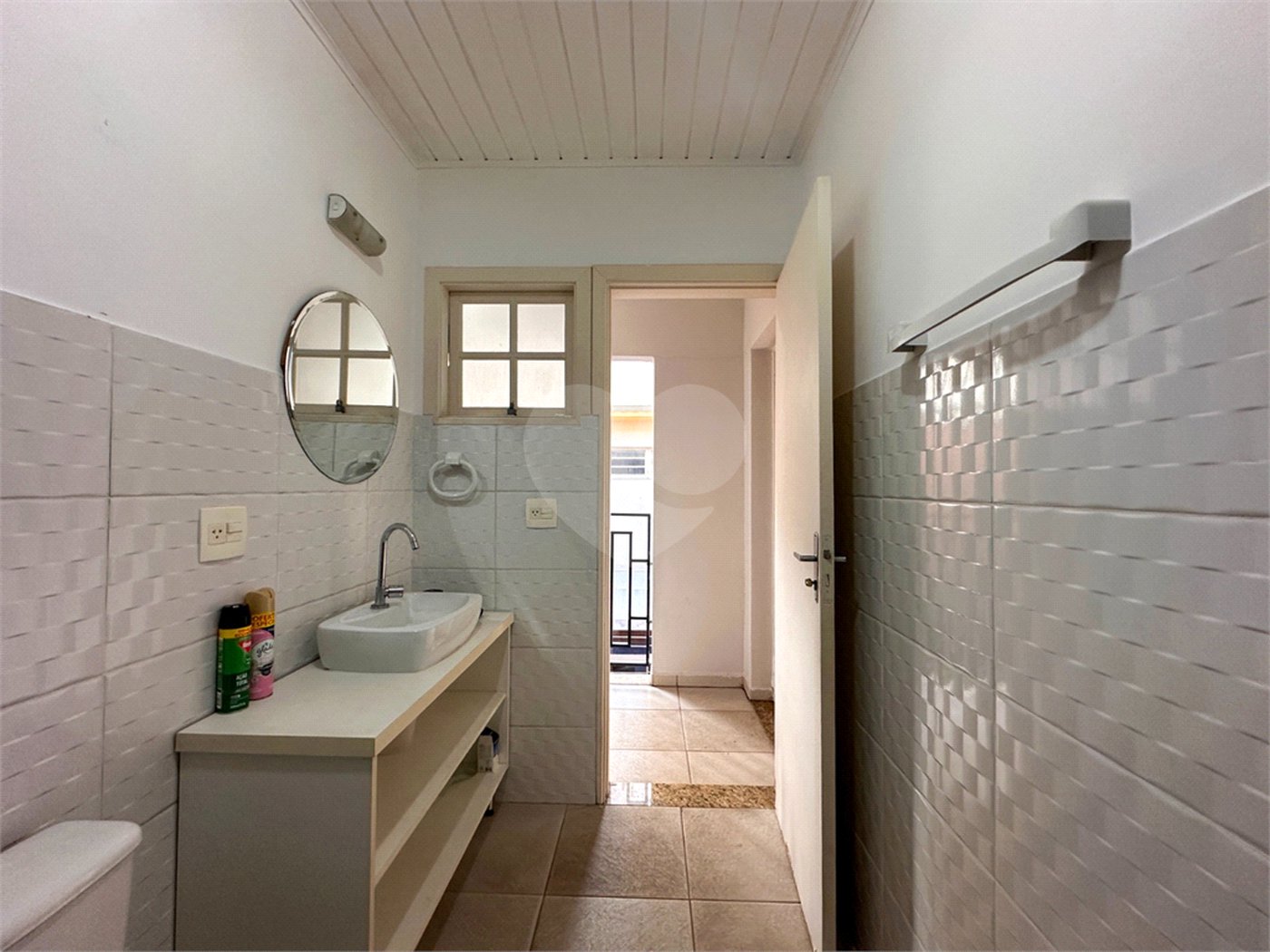 Casa à venda com 3 quartos, sendo 1 suíte,  no condomínio Barão do Triunfo, São Paulo - SP