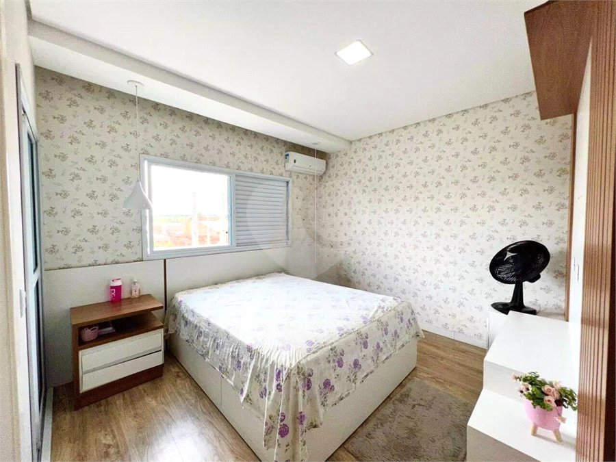 Sobrado à venda com 3 quartos, sendo 1 suíte,  em Residencial Jardim Nathália, Sorocaba, SP