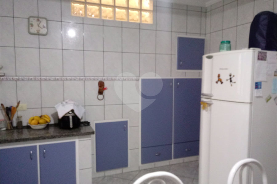 Sobrado à venda com 3 quartos no Brasilândia, São Paulo, SP