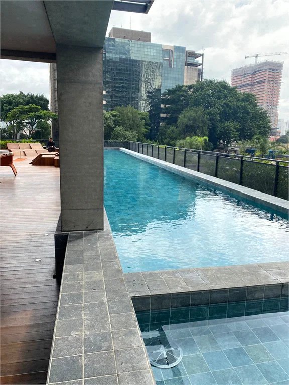 Apartamento à venda com 3 suítes em Jardim das Acácias, São Paulo, SP