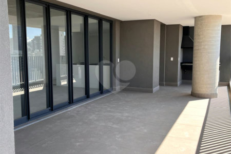 Apartamento à venda com 3 suítes em Pinheiros, São Paulo, SP