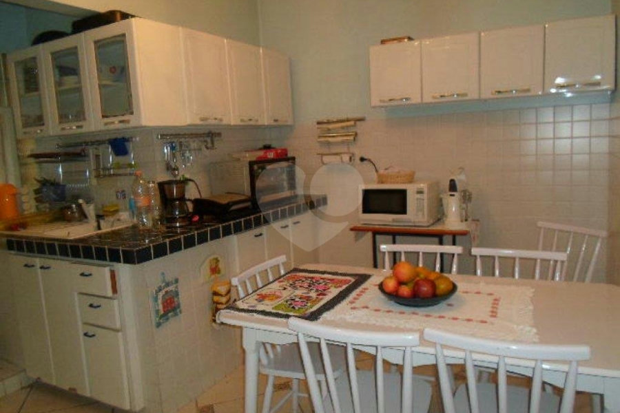 Sobrado à venda com 2 quartos em Tremembé, São Paulo, SP