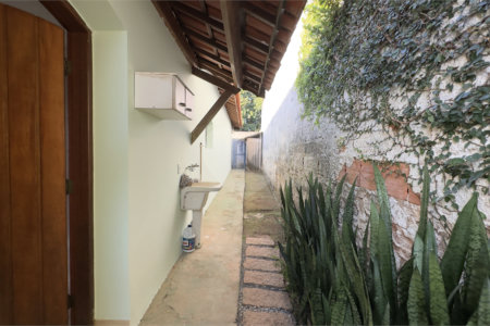 Casa à venda ou para alugar com 2 quartos, sendo 1 suíte, no condomínio Acmti - Colinas do Mosteiro, Terras de Itaici e Recanto dos Pássaros, Indaiatuba - SP