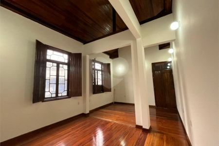 Sala Comercial – 70 m² – Ideal para Escritórios – Centro da Cidade