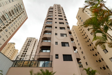 Cobertura à venda com 3 quartos, sendo 2 suítes, em Vila Olímpia, São Paulo, SP