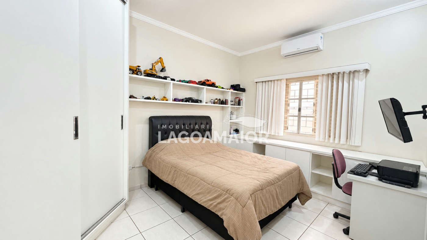Casa à venda com 4 quartos, sendo 4 suítes, em Jardim Alvorada, Três Lagoas - MS