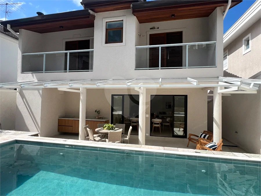Casa à venda com 4 suítes no condomínio Alphaville 3, Santana de Parnaíba - SP