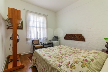 Casa à venda com 3 quartos, sendo 1 suíte,  em Jardim Paulistano, São Paulo, SP