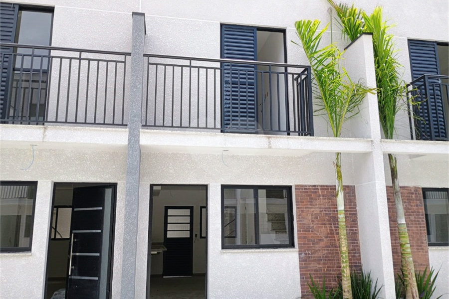 Casa à venda com 2 quartos no condomínio Vila Davos 2, São Paulo - SP