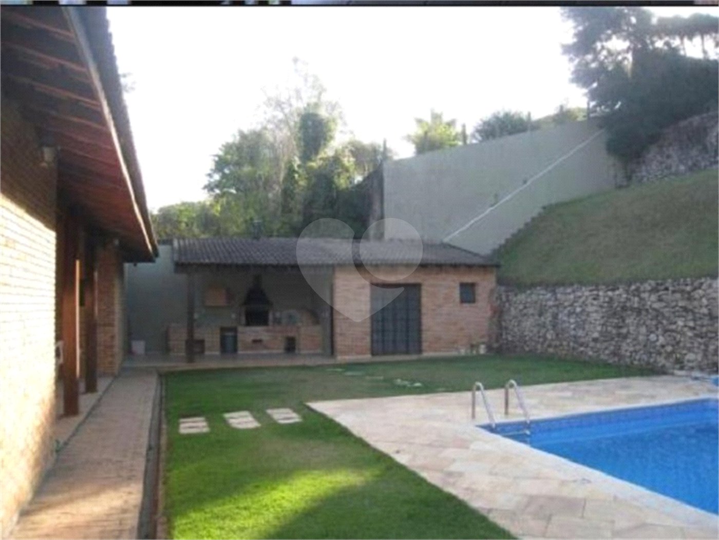 Casa à venda com 4 suítes em Alpes dos Araçás (jordanésia), Cajamar, SP