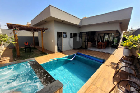 Casa à venda com 3 suítes em Ribeirânia, Ribeirão Preto, SP