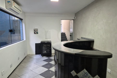 Sobrado à venda ou para alugar com 1 quarto em Saúde, São Paulo, SP