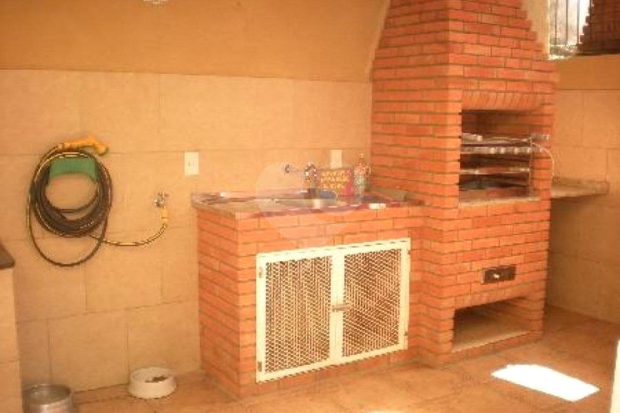 Casa à venda com 3 quartos, sendo 1 suíte, em Butantã, São Paulo, SP