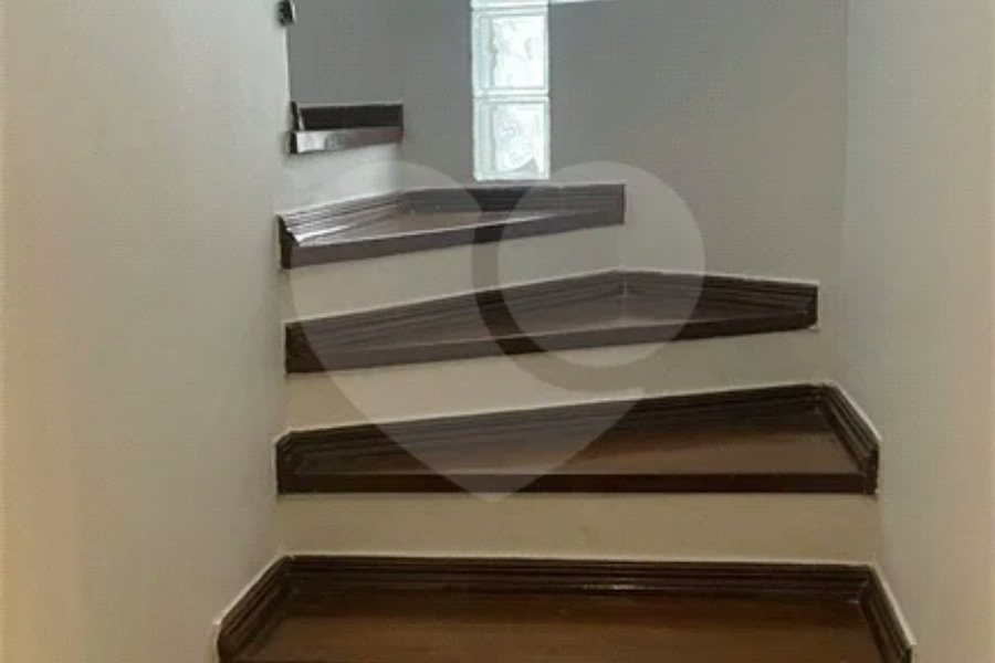 Sobrado à venda com 4 quartos, sendo 2 suítes, em Mandaqui, São Paulo, SP