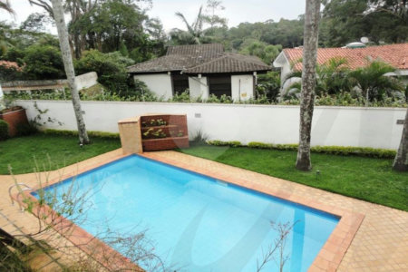 Casa à venda com 6 quartos, sendo 3 suítes, em Morumbi, São Paulo, SP