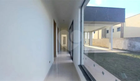 Casa à venda com 4 quartos, sendo 3 suítes, no condomínio Samballa 3, Atibaia - SP