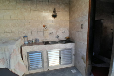 Casa à venda com 4 quartos, sendo 1 suíte, em Bangu, Rio de Janeiro, RJ