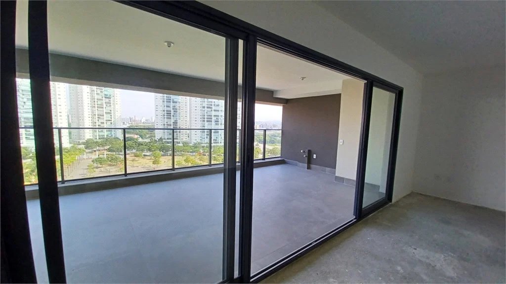 Apartamento à venda com 4 quartos, sendo 2 suítes, em Água Branca, São Paulo, SP