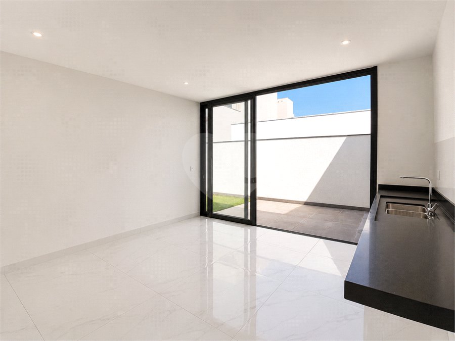 Casa à venda com 3 suítes no condomínio Campos do Conde I e II, Sorocaba - SP
