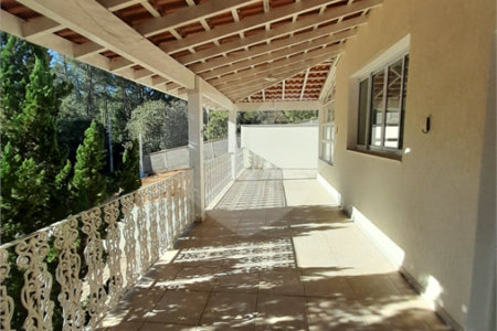 Casa à venda com 5 quartos, sendo 3 suítes,  no condomínio Estância Marambaia, Vinhedo - SP