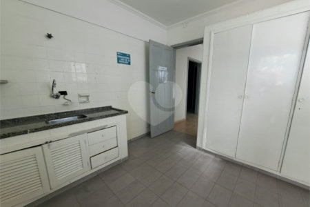 Casa Térrea para alugar com 1 quarto, sendo 3 suítes,  em Indianópolis, São Paulo, SP