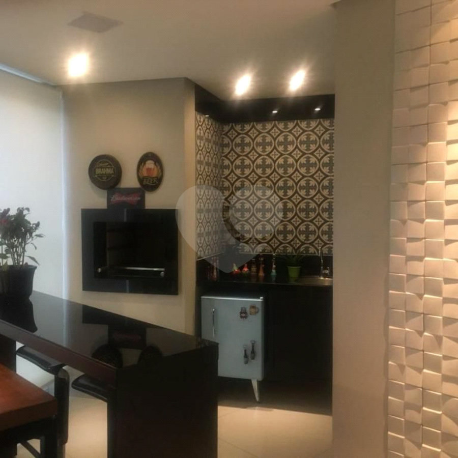 Apartamento à venda com 3 suítes em Vila Bertioga, São Paulo, SP