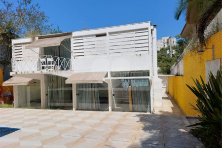 Sobrado à venda com 11 quartos, sendo 4 suítes, em Jardim Morumbi, São Paulo, SP