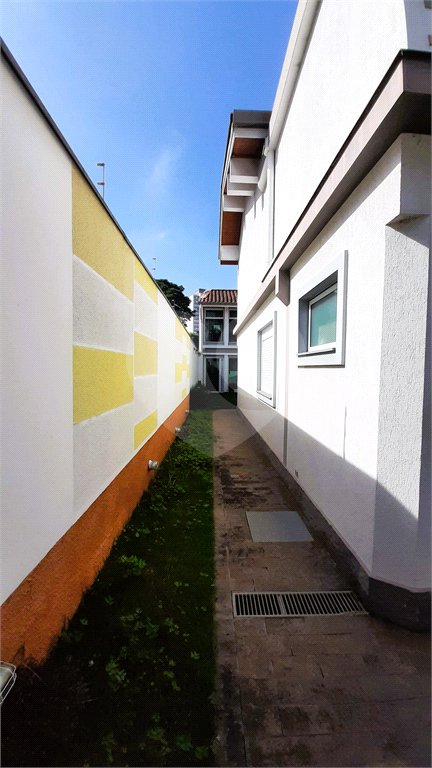 Casa à venda com 4 quartos, sendo 2 suítes, em Jardim Prudência, São Paulo, SP