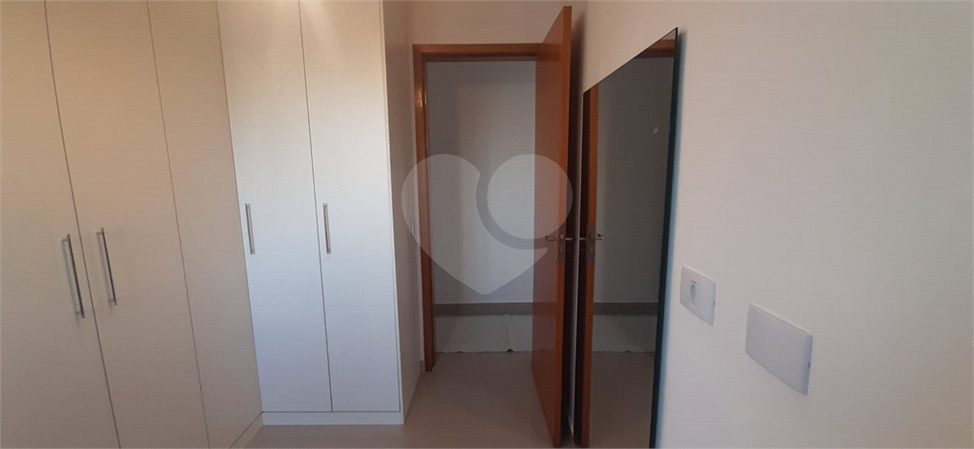 Apartamento à venda com 3 quartos, sendo 1 suíte, em Parada Inglesa, São Paulo, SP