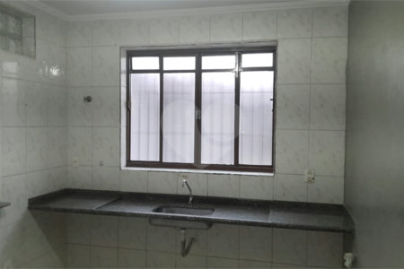 Sobrado à venda com 3 quartos, sendo 1 suíte,  em Bosque, Vinhedo, SP