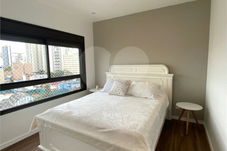 Apartamento à venda com 3 suítes em Aclimação, São Paulo, SP