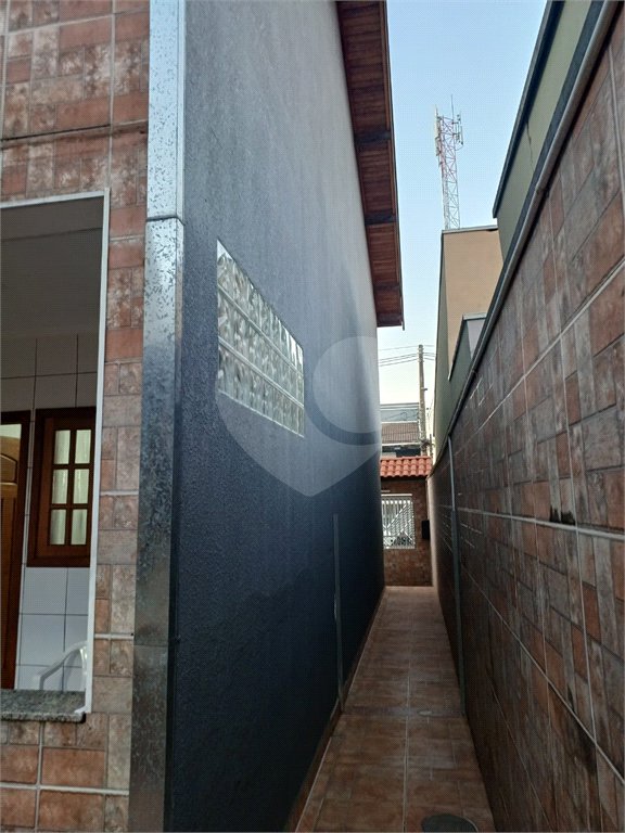 Sobrado à venda com 3 quartos, sendo 1 suíte, em Jardim Regina, Indaiatuba, SP