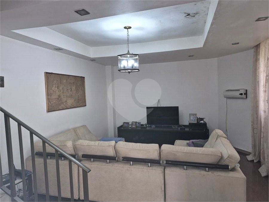 Casa à venda com 4 suítes no condomínio Associação Reserva das Hortênsias, Mairiporã - SP