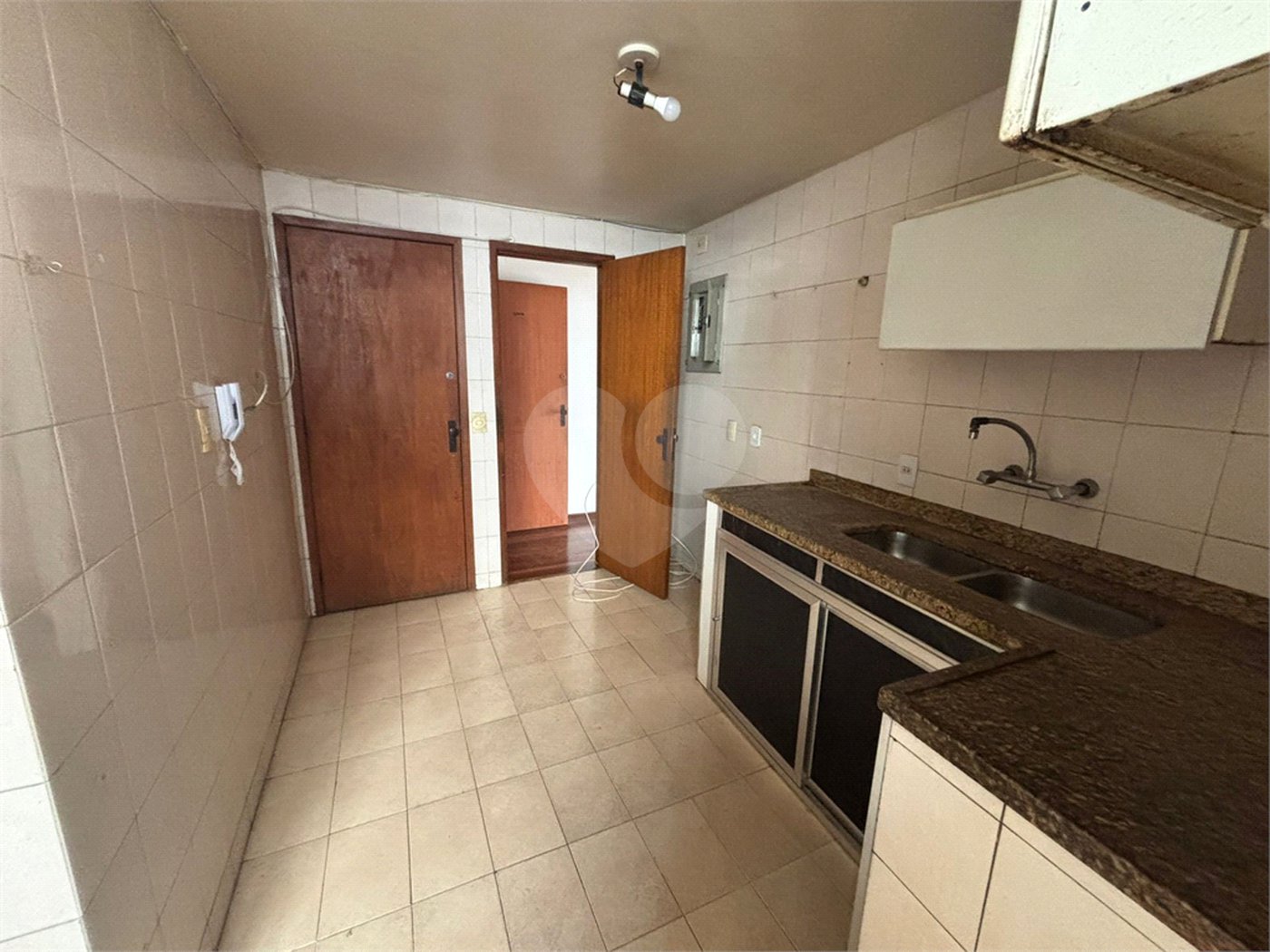 Apartamento à venda com 4 quartos, sendo 1 suíte,  em Tijuca, Rio de Janeiro, RJ