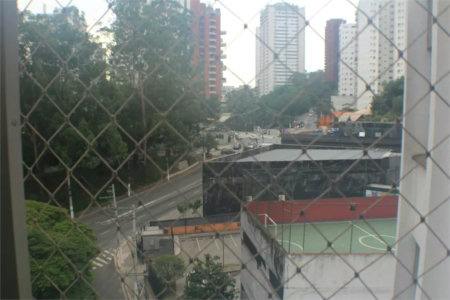 Apartamento à venda com 3 quartos, sendo 1 suíte, em Vila Andrade, São Paulo, SP
