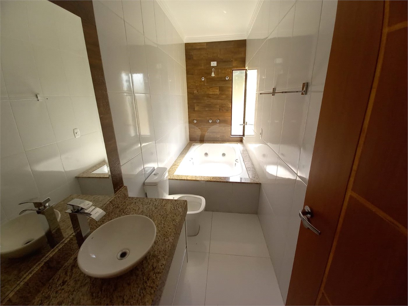 Casa para alugar com 4 suítes no condomínio Milenium, São Paulo - SP