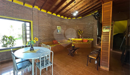 Chácara à venda com 3 quartos, sendo 1 suíte,  no Centro, Três Lagoas, MS
