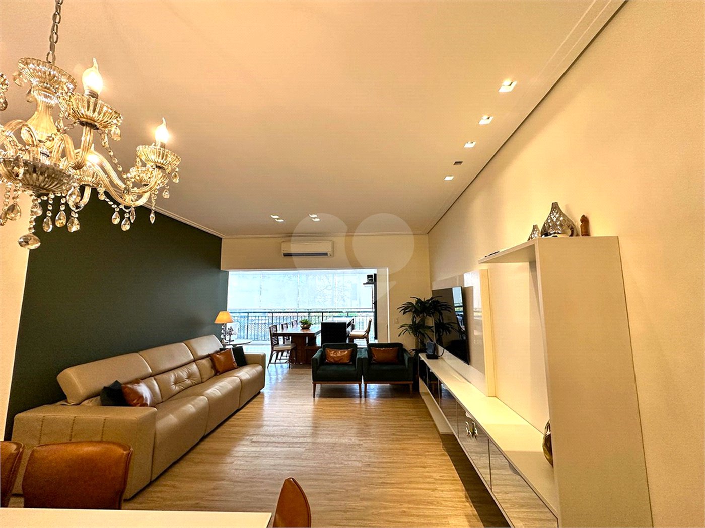 Apartamento à venda com 3 quartos, sendo 2 suítes, em Tremembé, São Paulo, SP
