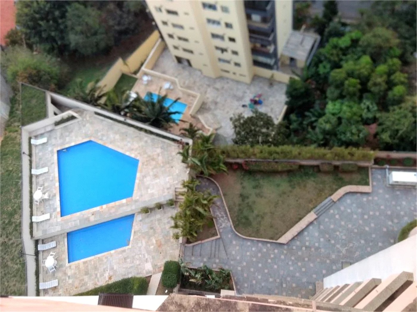 Cobertura à venda com 4 quartos, sendo 2 suítes, em Jardim Colombo, São Paulo, SP