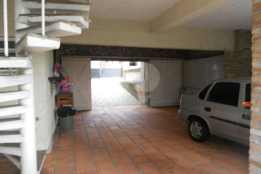 Sobrado à venda com 5 quartos, sendo 1 suíte, em Tremembé, São Paulo, SP